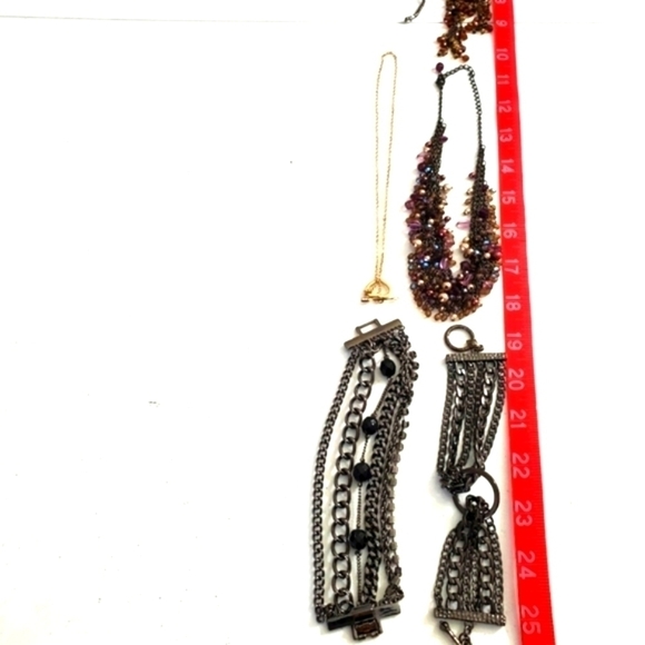 Lot of Three Necklaces, One Choker and 2 Bracelets Costume Jewelry Goth - Picture 2 of 8